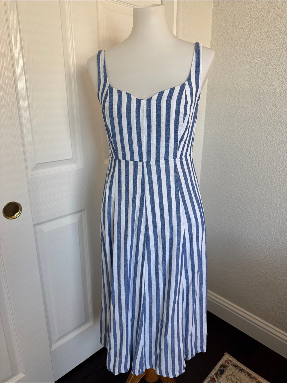 Midi striped dress with pockets